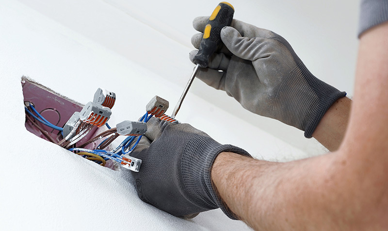 Reparação de avarias elétricas