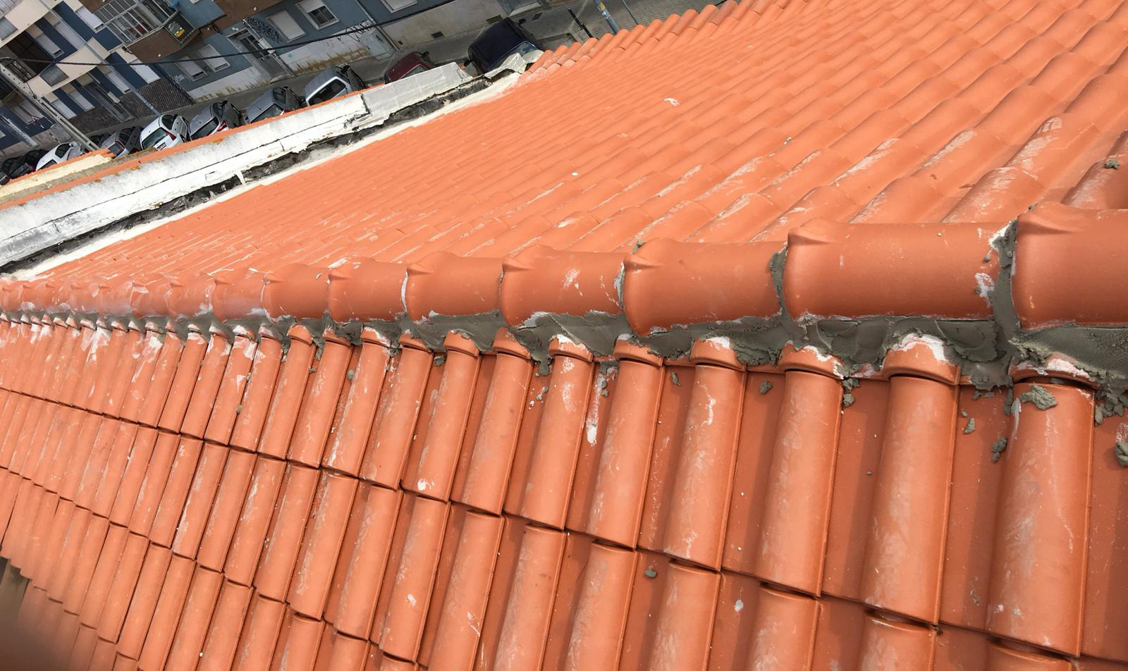 Reparar telhado Guimarães